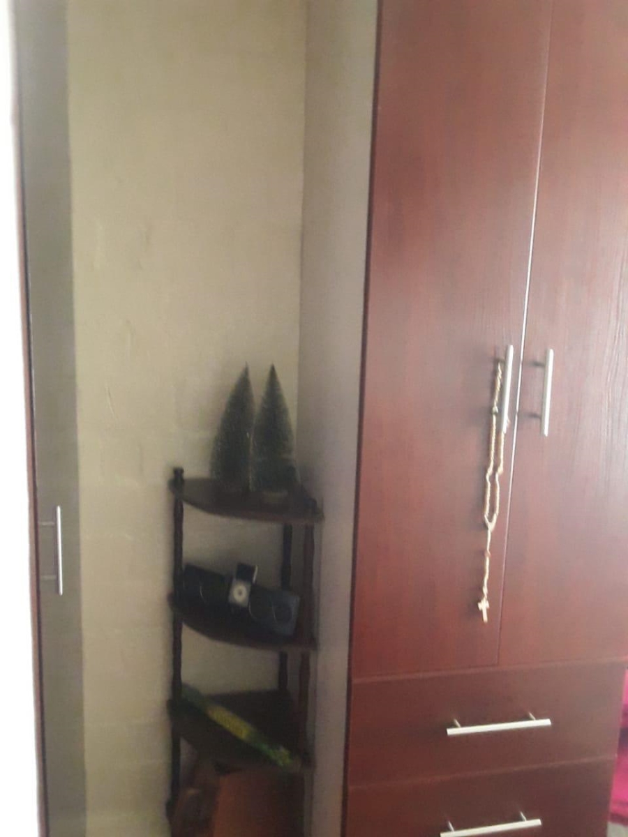 2 Bedroom Property for Sale in Zonnebloem Western Cape